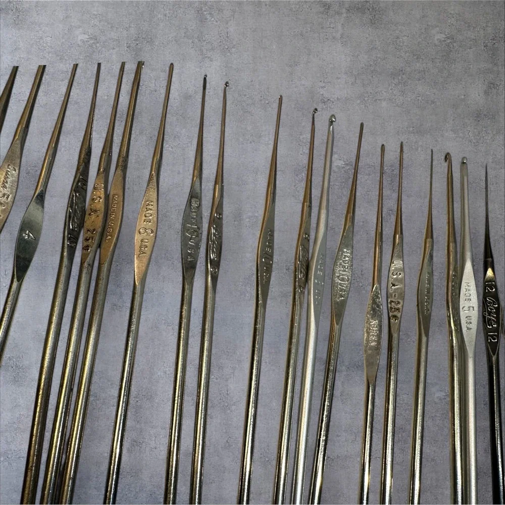 Vtg L'Oreal & Boye & Susan Bates Mixed Steel Metal Lace‎ Crochet Lace Hooks Lot